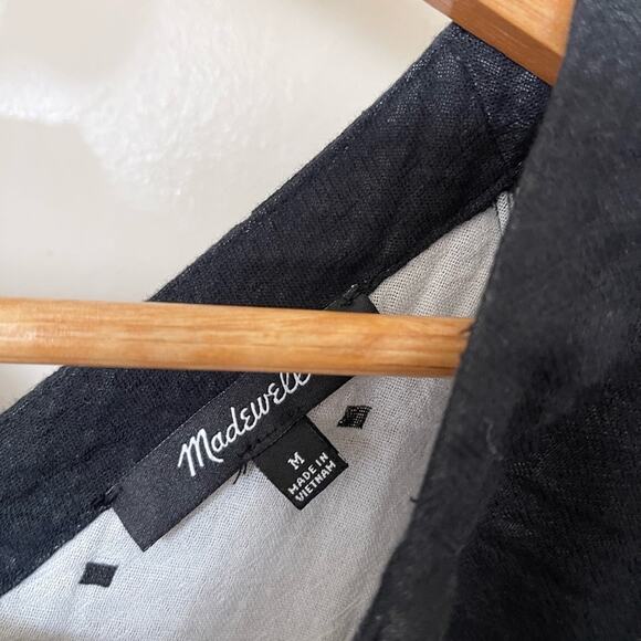 Madewell Lightspun Renwood Button-Back Top in Square Spot - Picture 7 of 7